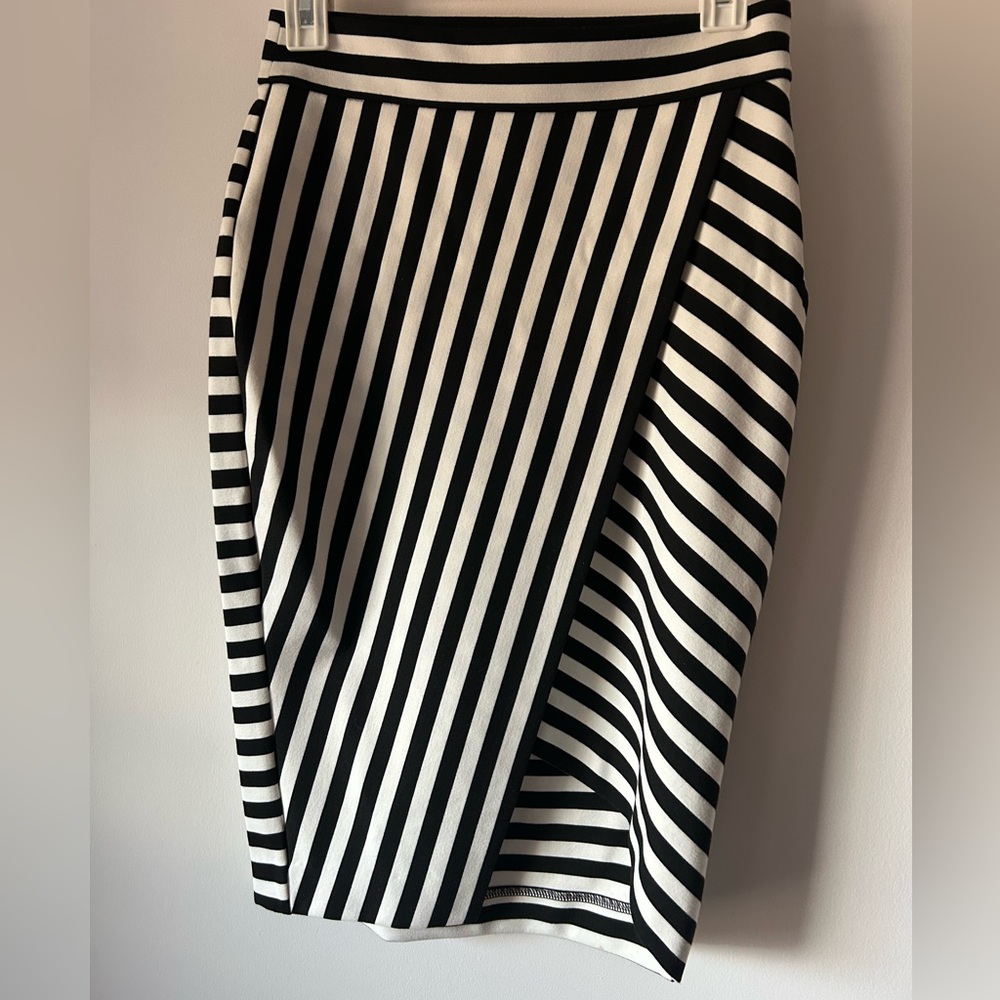 Express Black and White Midi Asymmetrical Skirt